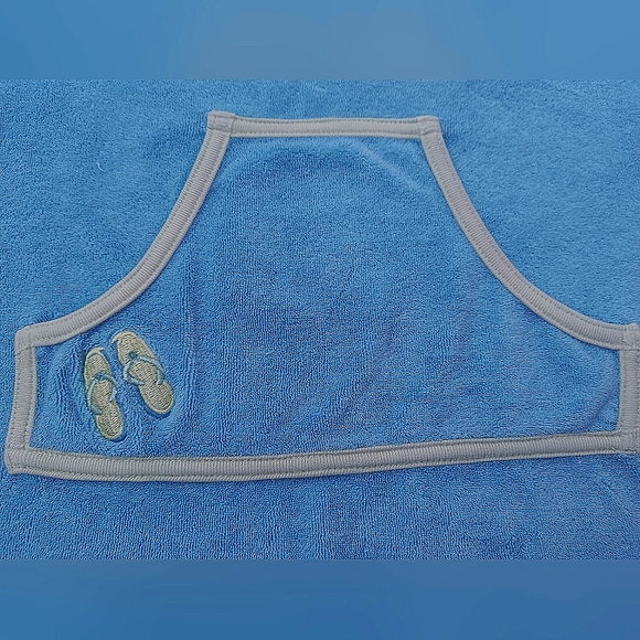 Girl Terrycloth Hooded Swim Cover Up & Athletic Works Activewear Running Shorts - Picture 3 of 11